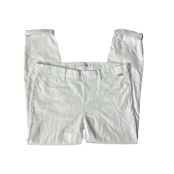 Cello Mid Rise Pull On Double Rolled Cuff Crop Skinny Pants White Size XL - Picture 8 of 11